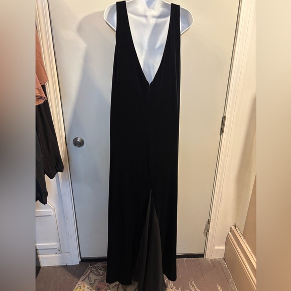 Vintage Zum Zum Black Velvet Maxi Formal With Train - Picture 1 of 6